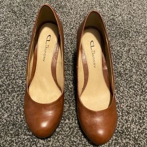 Chinese Laundry brown wedge heels. Size 8.